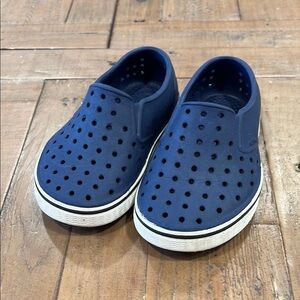 Native miles regatta blue waterproof sneaker sandals
